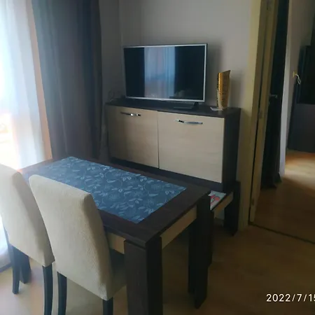 מלון דירות Harmony Palace 4*