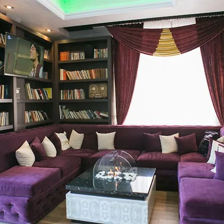 מלון דירות Harmony Palace 4*
